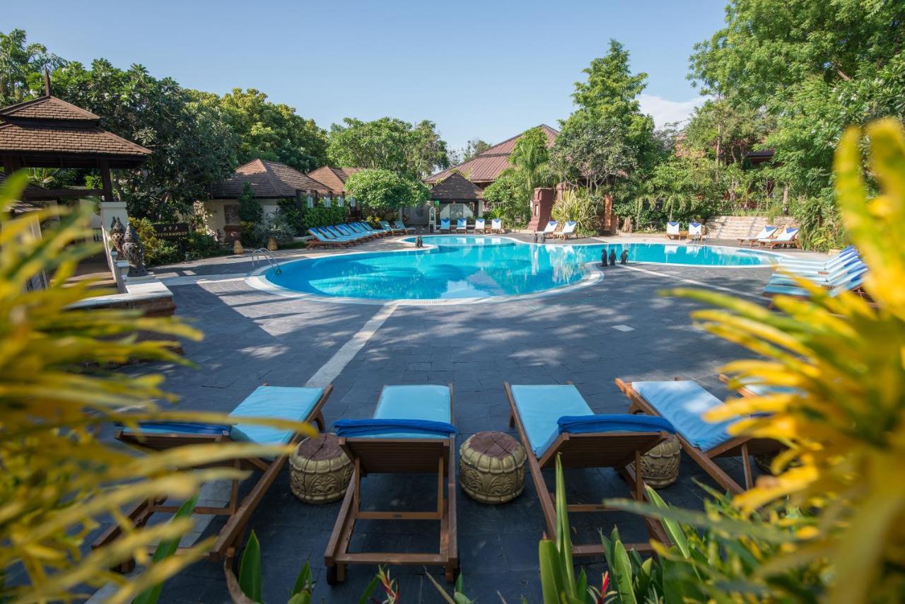 Aye Yar River View Resort Bagan Bagian luar foto