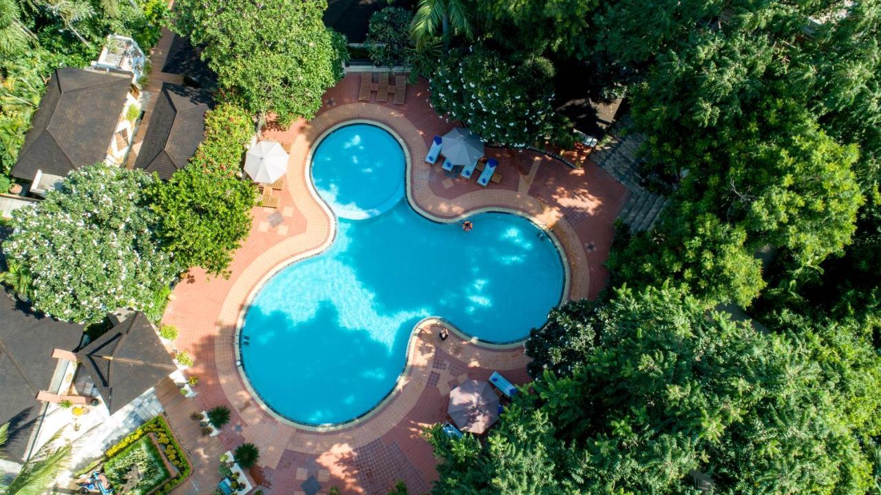 Aye Yar River View Resort Bagan Bagian luar foto