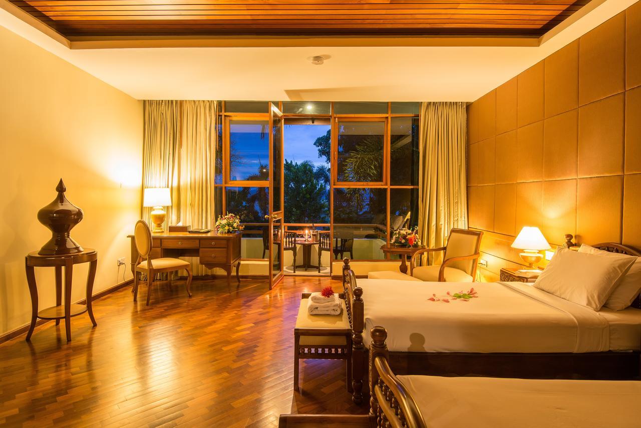 Aye Yar River View Resort Bagan Bagian luar foto