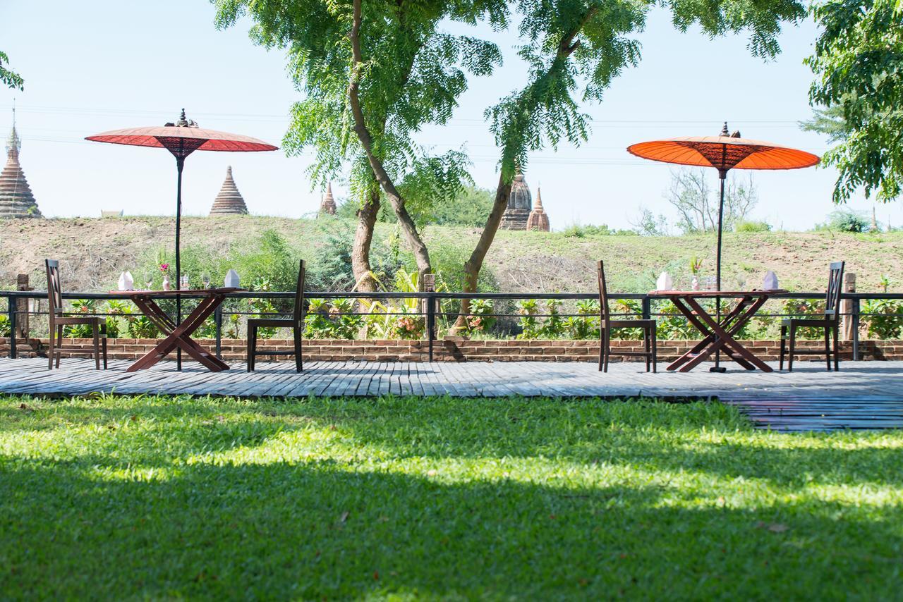 Aye Yar River View Resort Bagan Bagian luar foto
