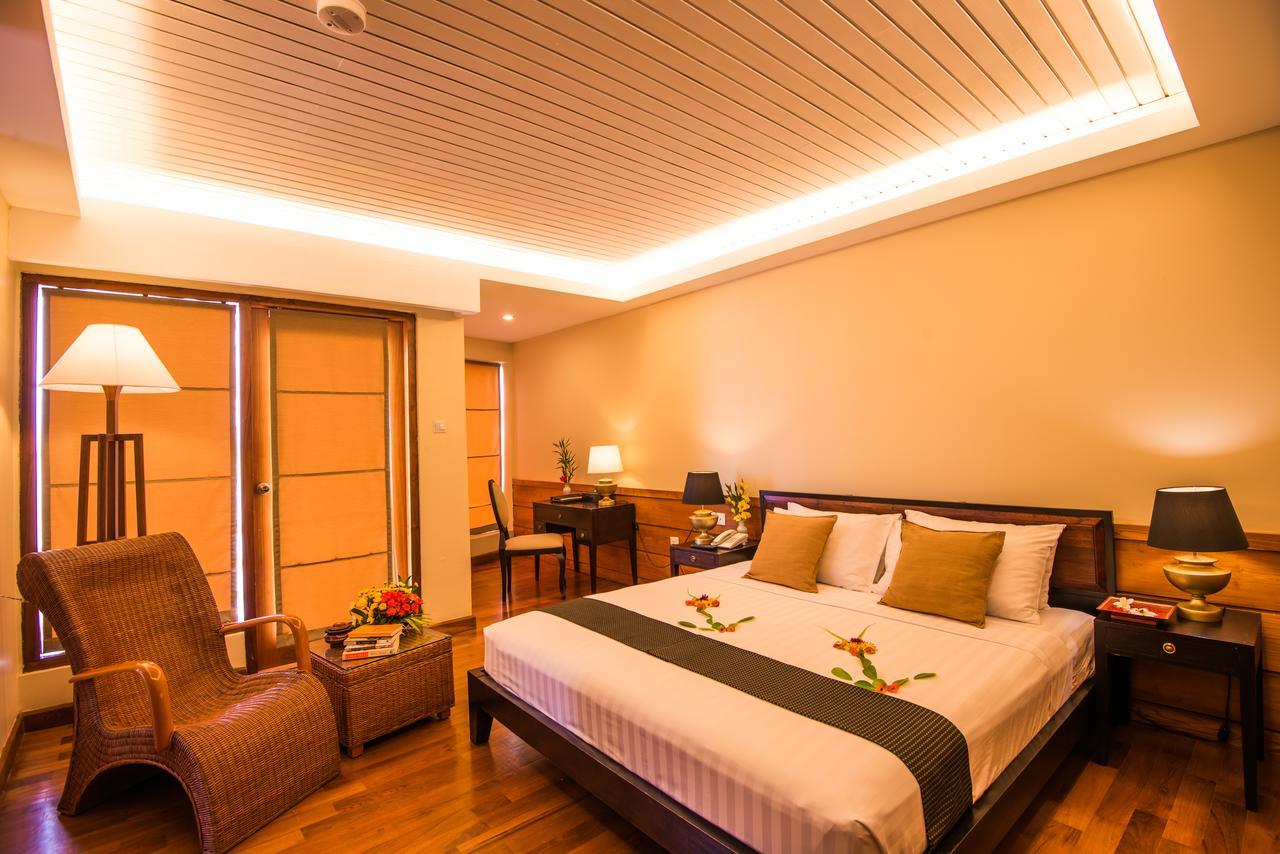 Aye Yar River View Resort Bagan Bagian luar foto