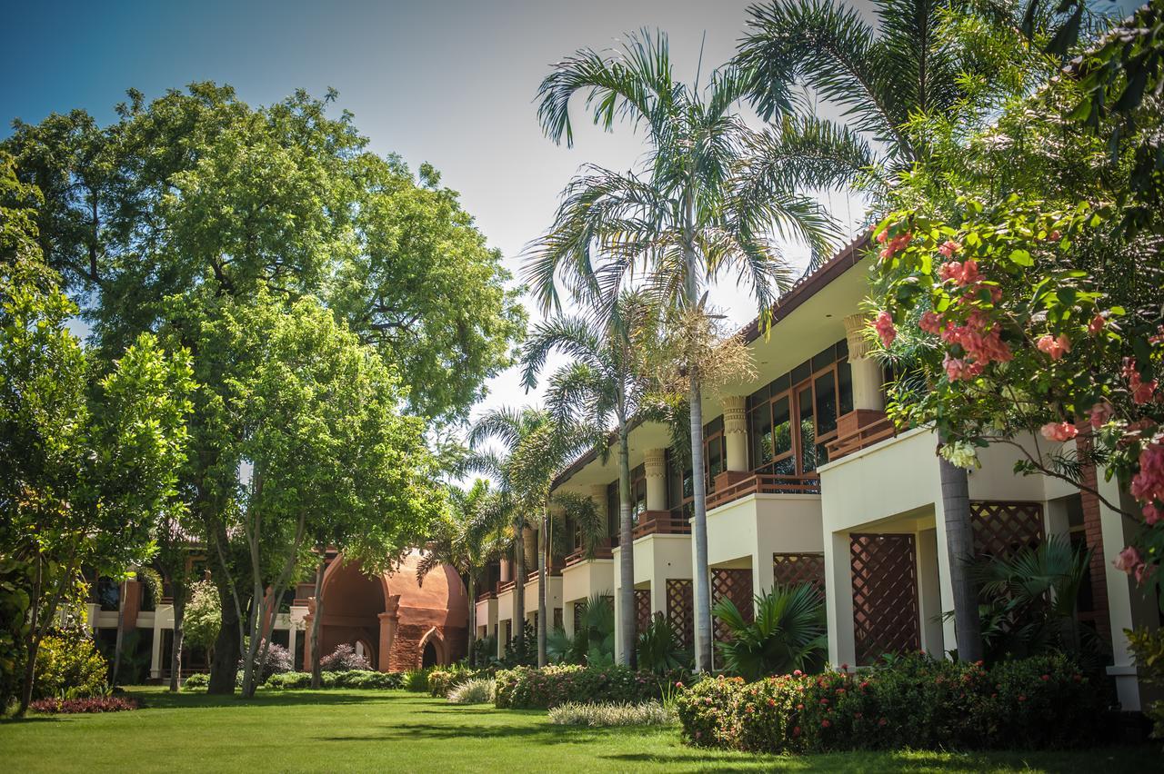 Aye Yar River View Resort Bagan Bagian luar foto