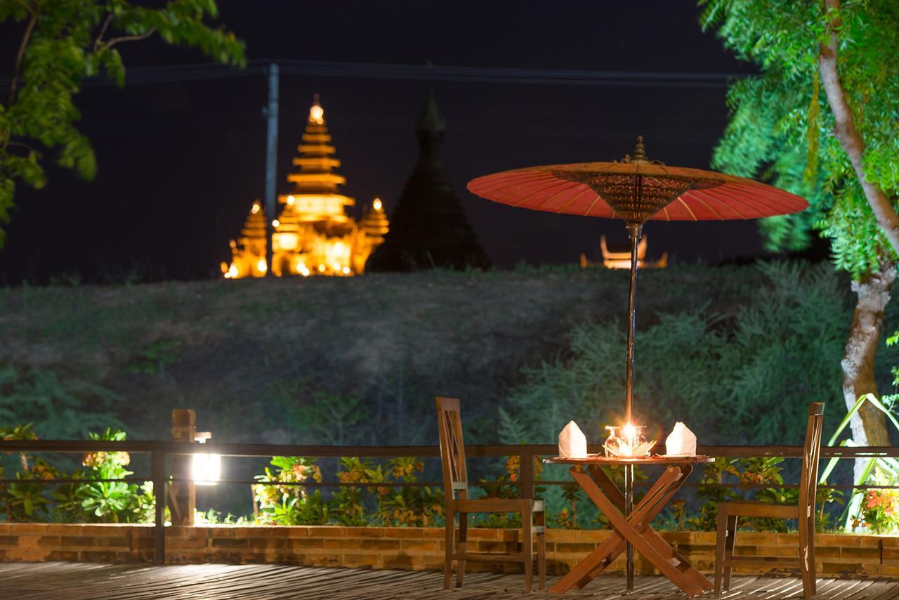 Aye Yar River View Resort Bagan Bagian luar foto