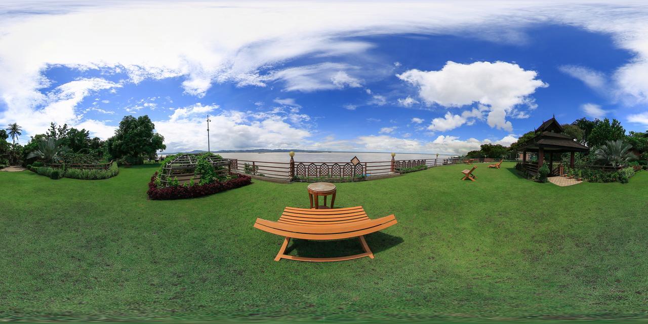 Aye Yar River View Resort Bagan Bagian luar foto