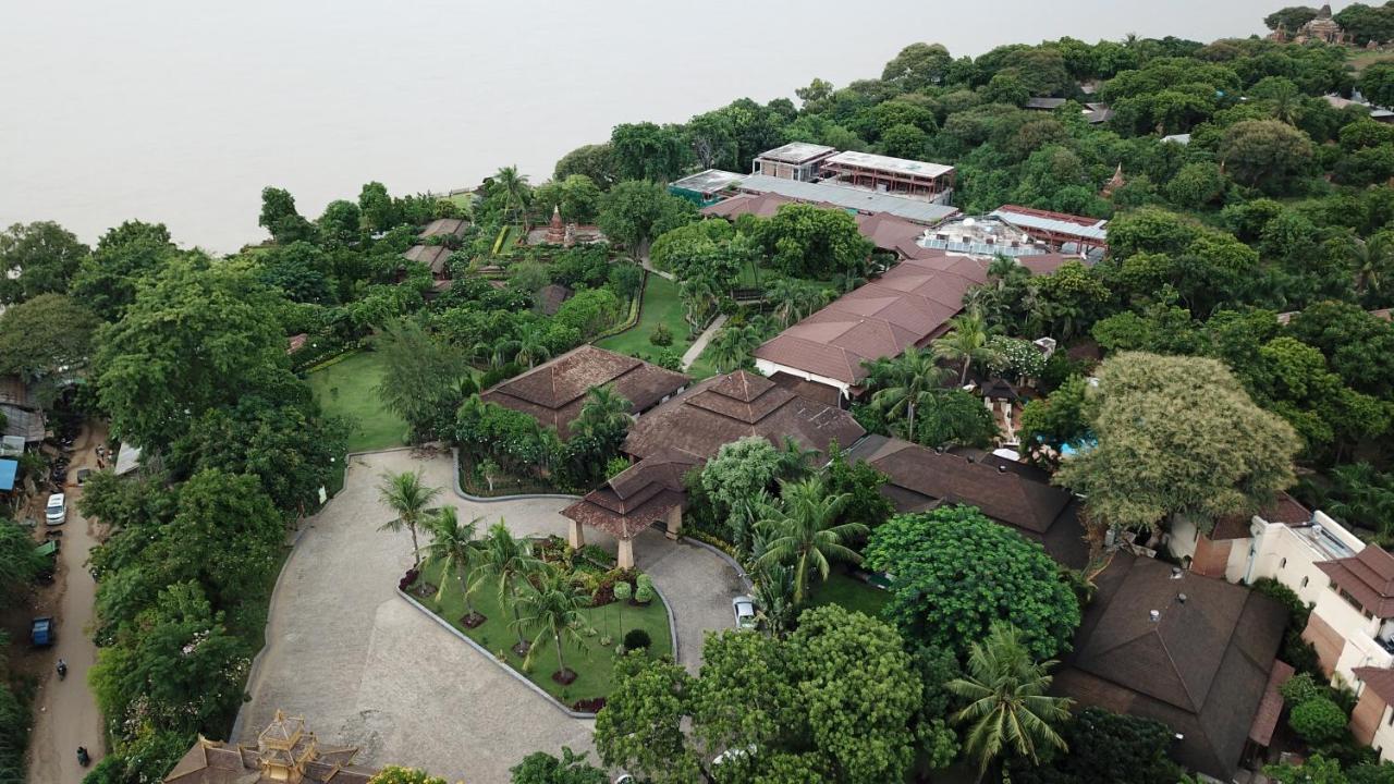 Aye Yar River View Resort Bagan Bagian luar foto